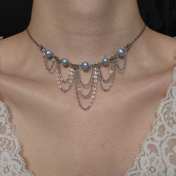 Vintage mermaid silver and blue pearls draped necklace with a small silver chain - Picture 12 of 12